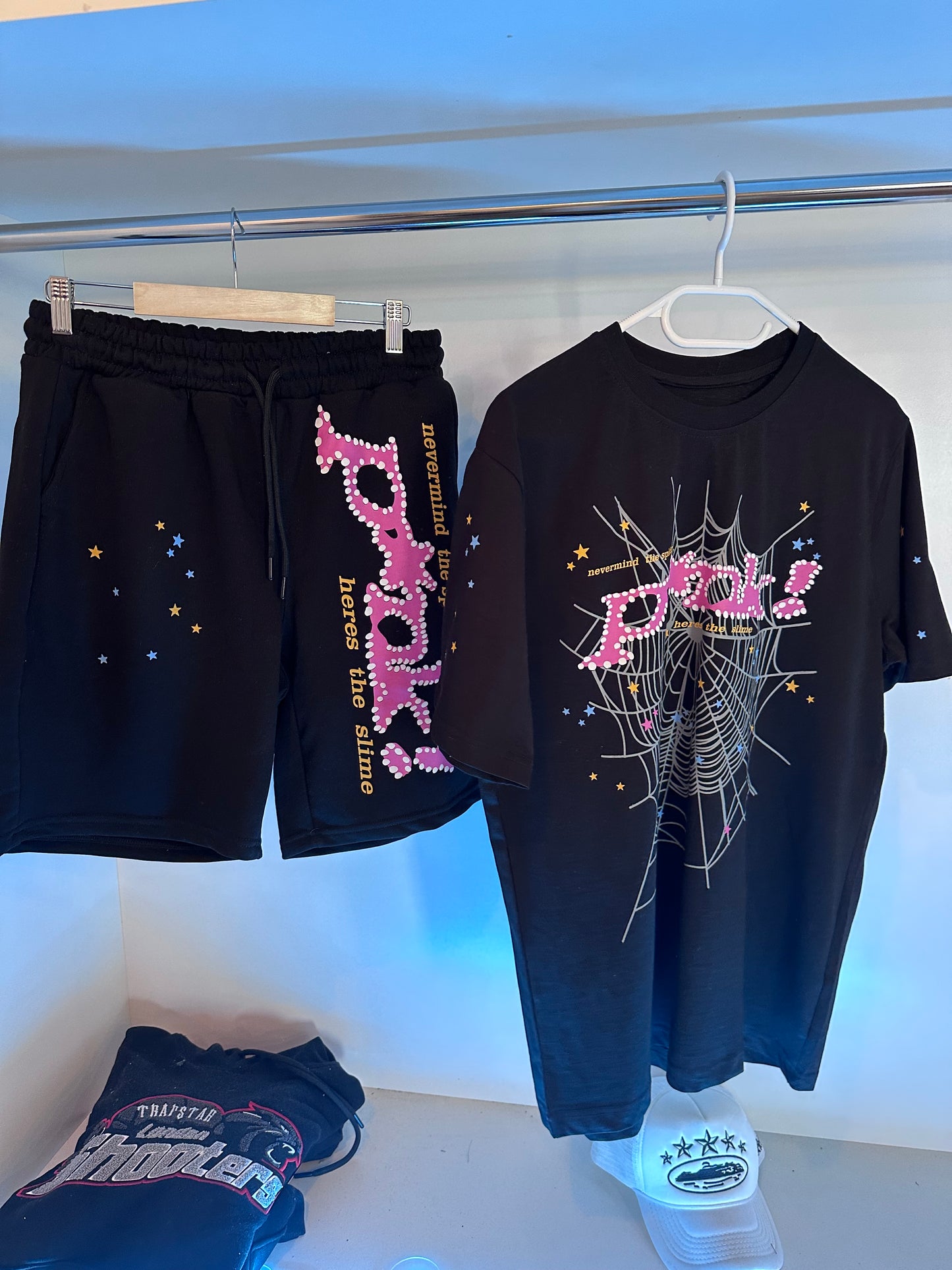 Sp5der pink